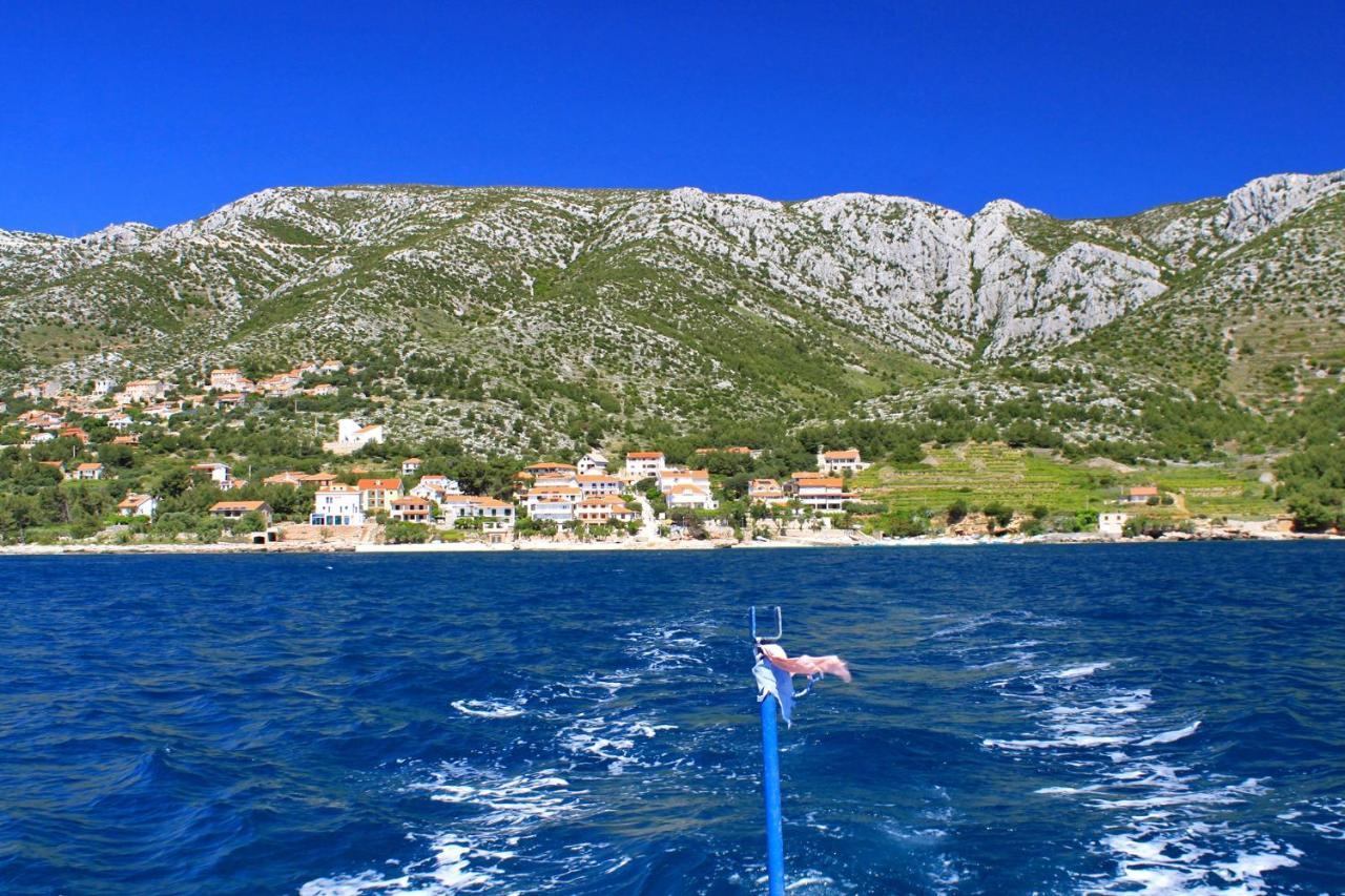 Apartments With A Parking Space Zavala, Hvar - 8912 المظهر الخارجي الصورة